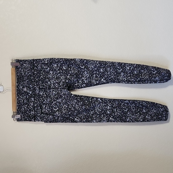 Athleta Ultimate Stash 7/8 Tight Size Storm Black and White Size Medium - Picture 4 of 12